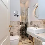 Elegant 270 Mq In Coppede- 公寓 *