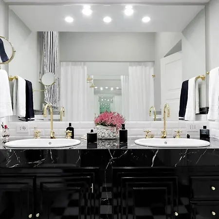 Elegant 270 Mq In Coppede- Apartament *