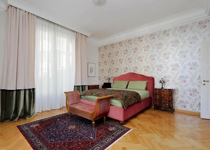 Elegant 270 Mq In Coppede- Rzym