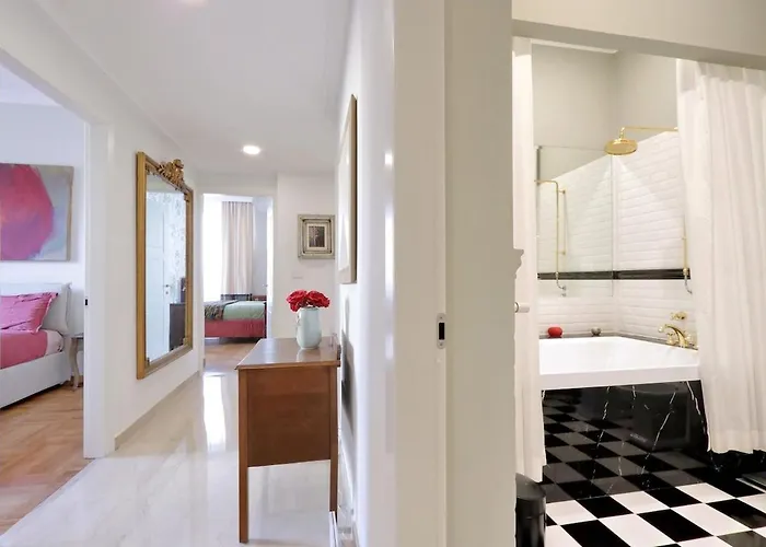 Elegant 270 Mq In Coppede- * Rom